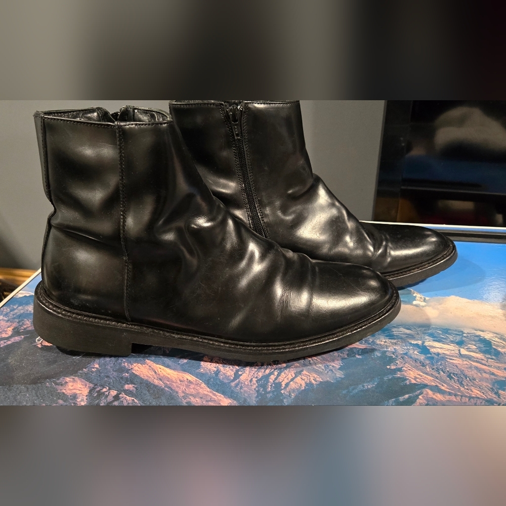 Saks Fifth Avenue Black Leather Boots
